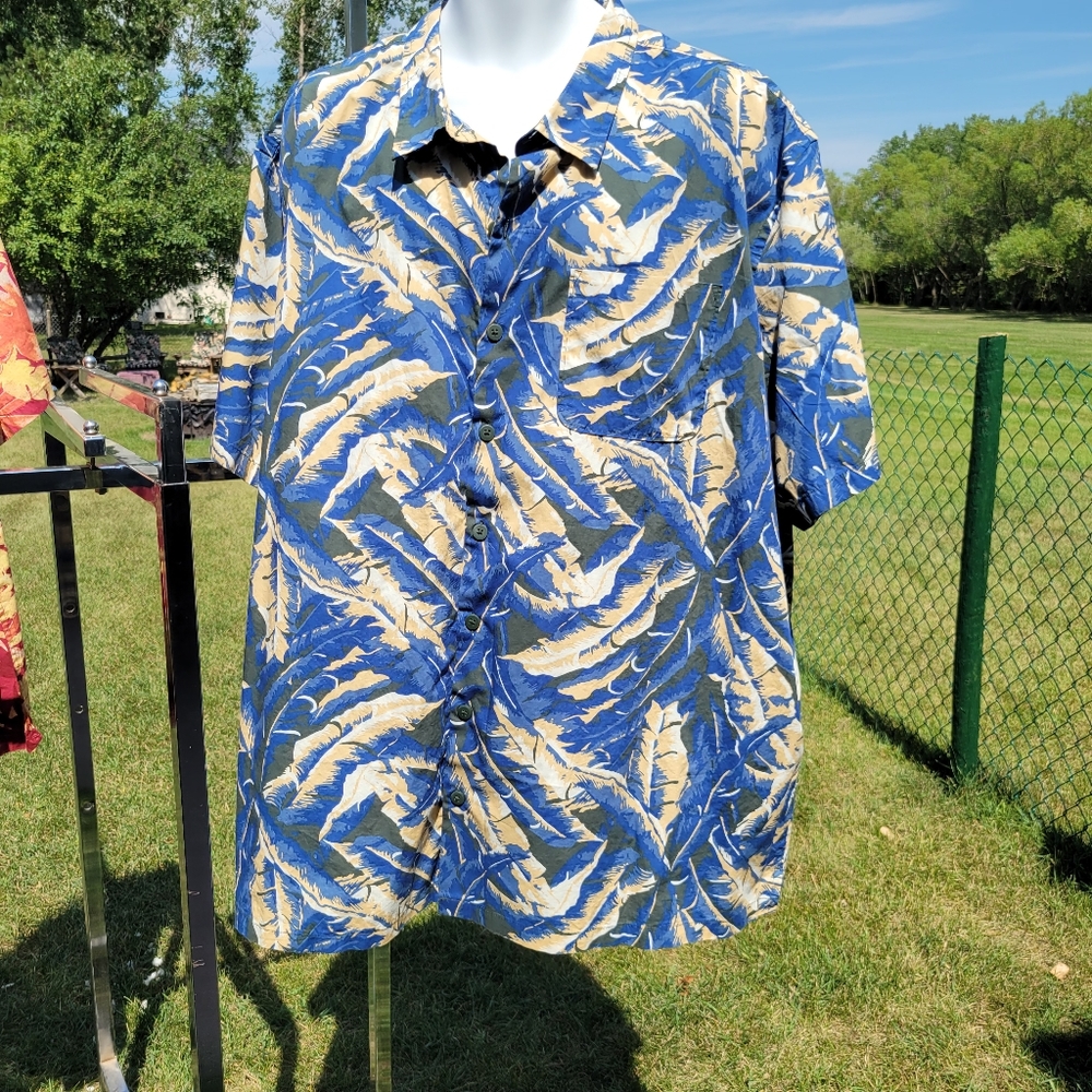 Mens 100% cotton short sleeved shirt